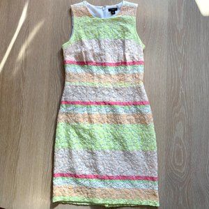 Ann Taylor Lace Sheath Dress in 0P